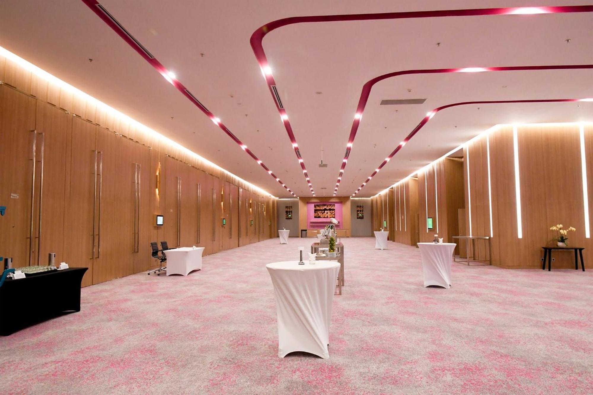 Holiday Inn & Suites Saigon Airport By Ihg Πόλη Χο Τσι Μινχ Εξωτερικό φωτογραφία
