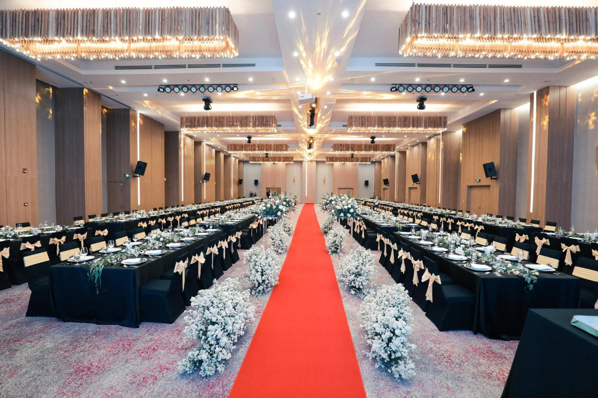 Holiday Inn & Suites Saigon Airport By Ihg Πόλη Χο Τσι Μινχ Εξωτερικό φωτογραφία