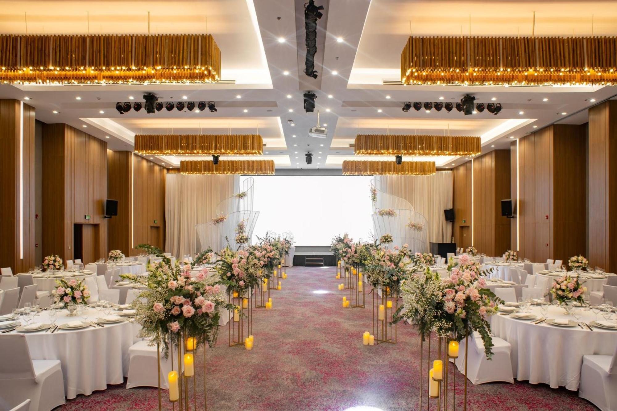 Holiday Inn & Suites Saigon Airport By Ihg Πόλη Χο Τσι Μινχ Εξωτερικό φωτογραφία