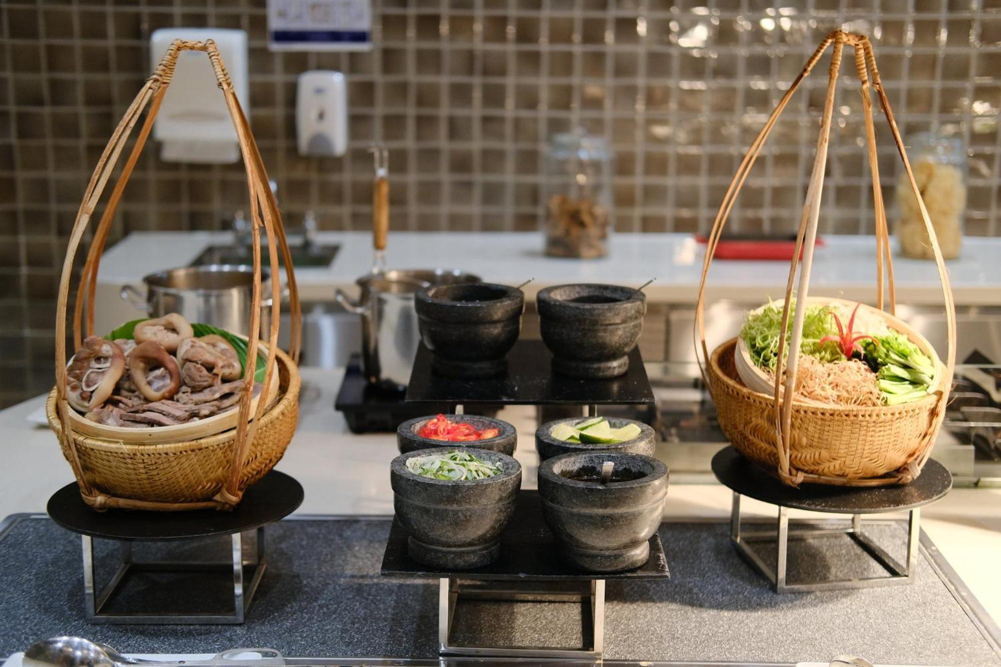 Holiday Inn & Suites Saigon Airport By Ihg Πόλη Χο Τσι Μινχ Εξωτερικό φωτογραφία