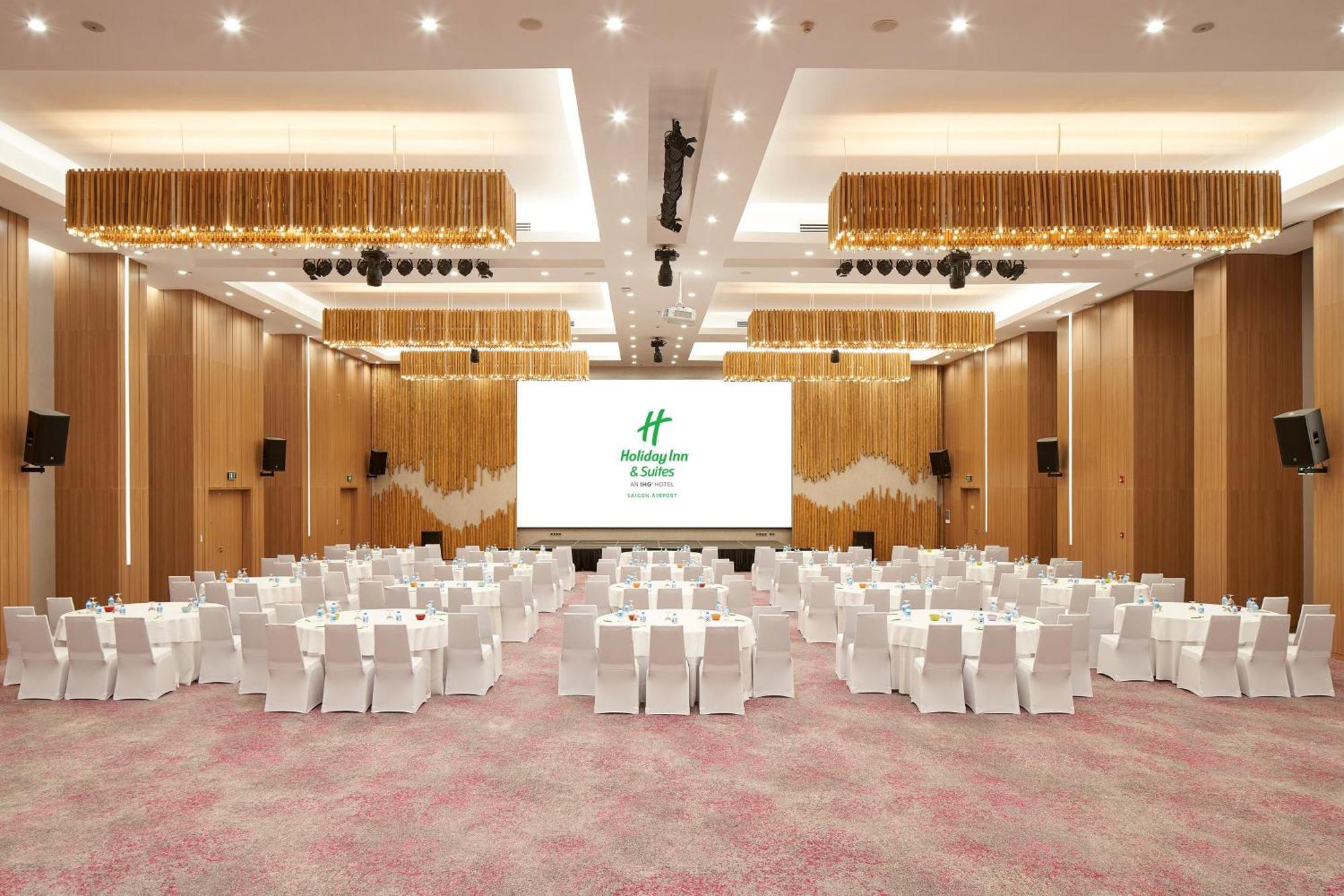 Holiday Inn & Suites Saigon Airport By Ihg Πόλη Χο Τσι Μινχ Εξωτερικό φωτογραφία